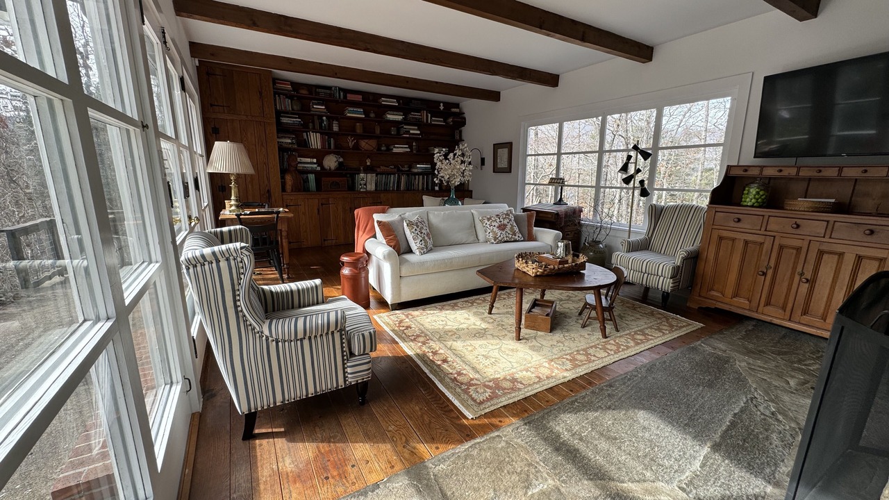 Photo of Livingroom in Waynesville