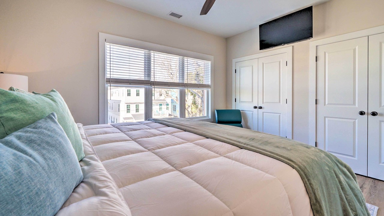 Photo of Bedroom in Wilmington Beach