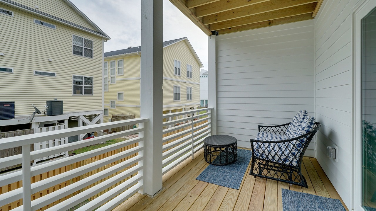 Photo of Patio Balcony in Wilmington Beach