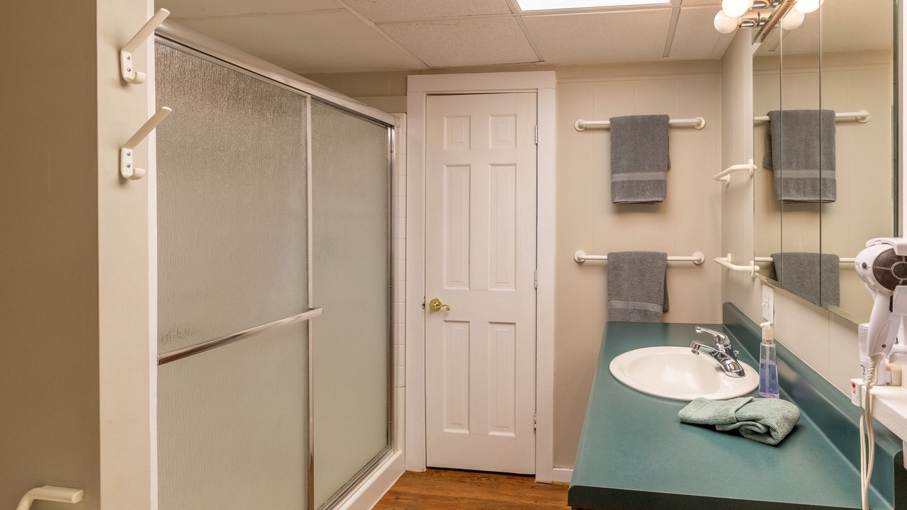 Photo of Bathroom in Otto