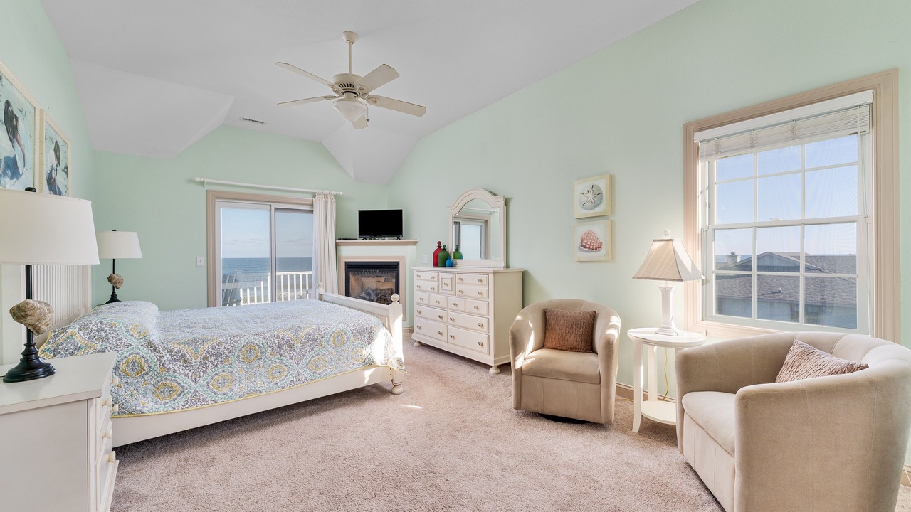 Photo of Bedroom in Southern Shores