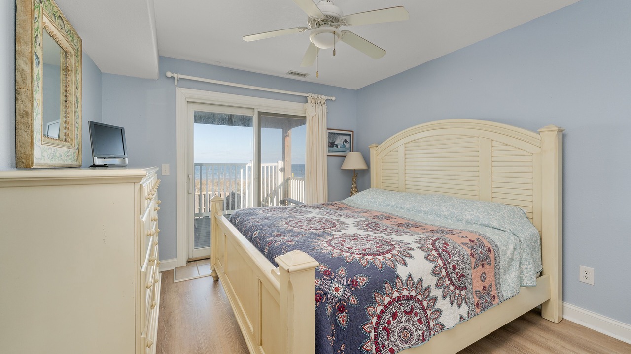 Photo of Bedroom in Southern Shores