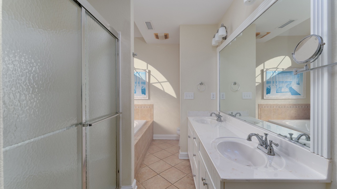 Photo of Bathroom in Southern Shores