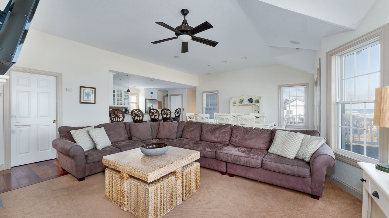 Photo of Livingroom in Southern Shores