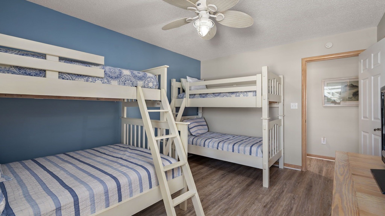 Photo of Bedroom in Ocean Sands