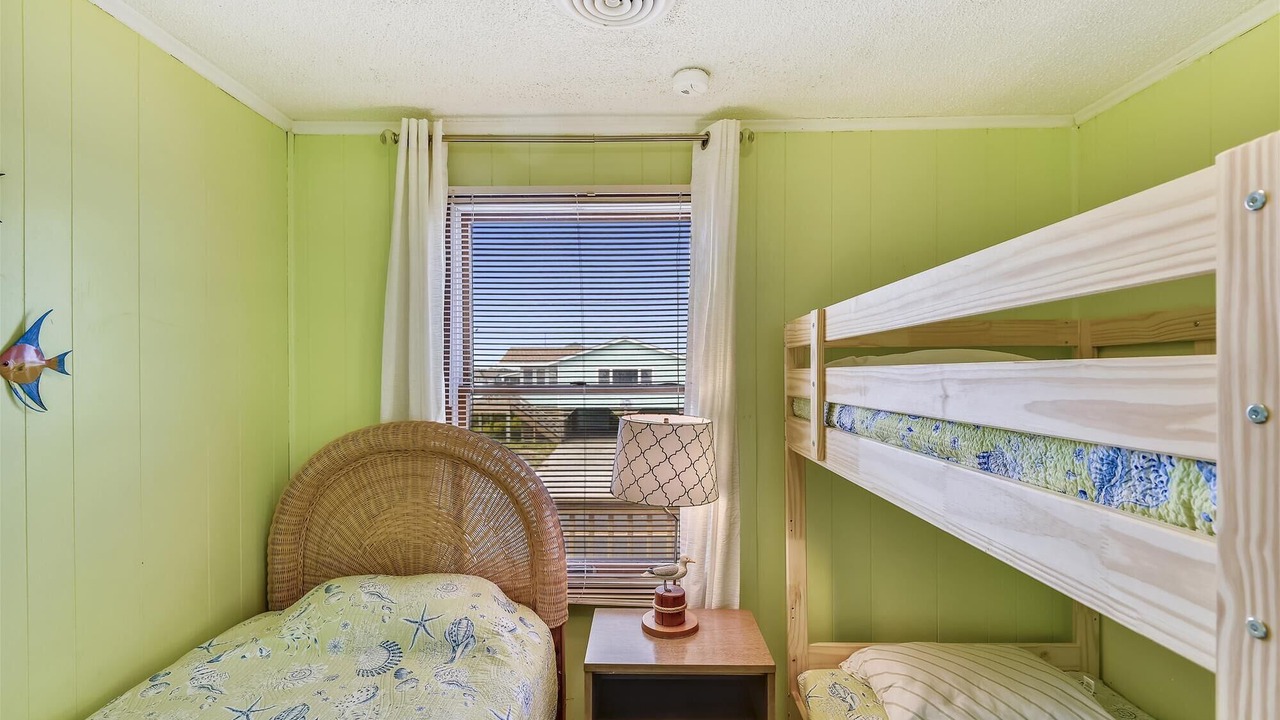 Photo of Bedroom in Colington