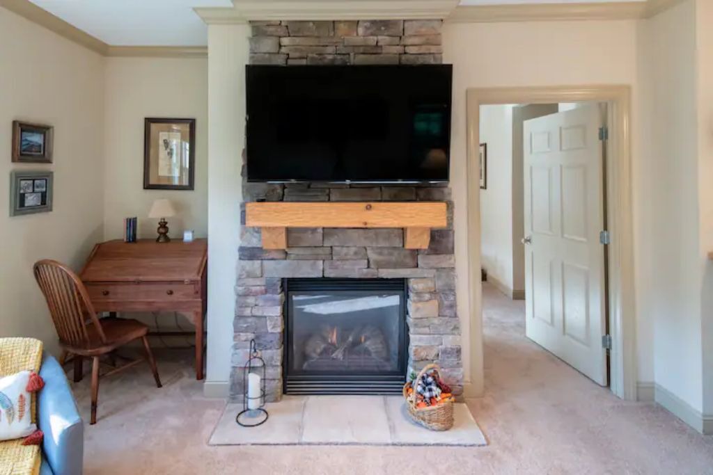 Photo of Livingroom in Maggie Valley
