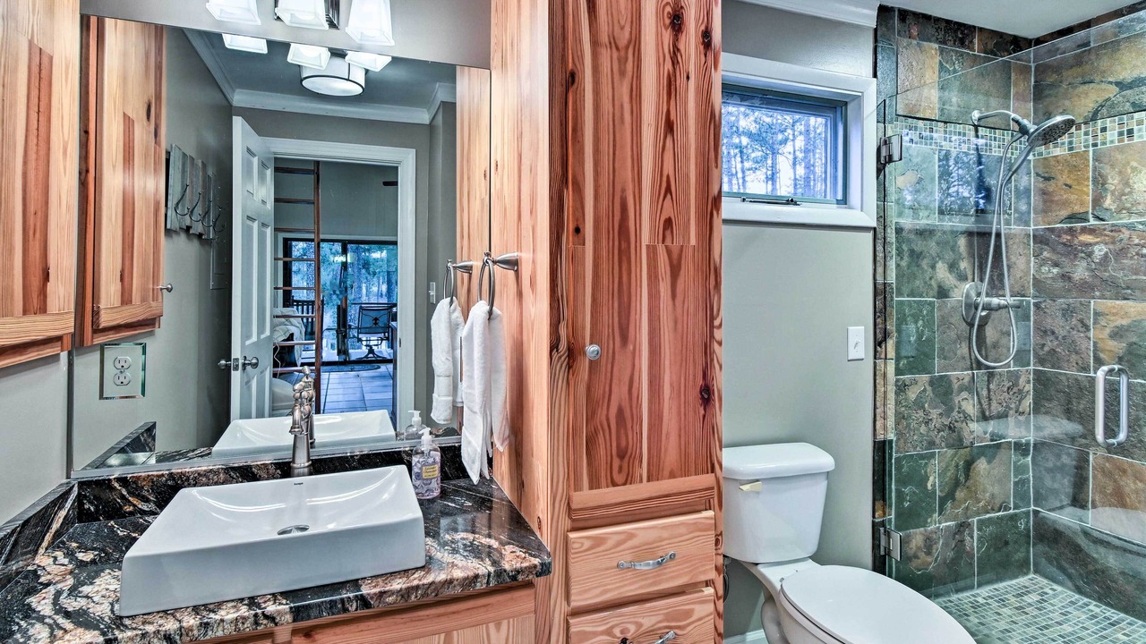Photo of Bathroom in Cordova