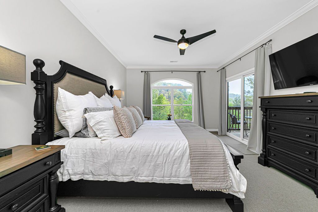 Photo of Bedroom in Lake Toxaway