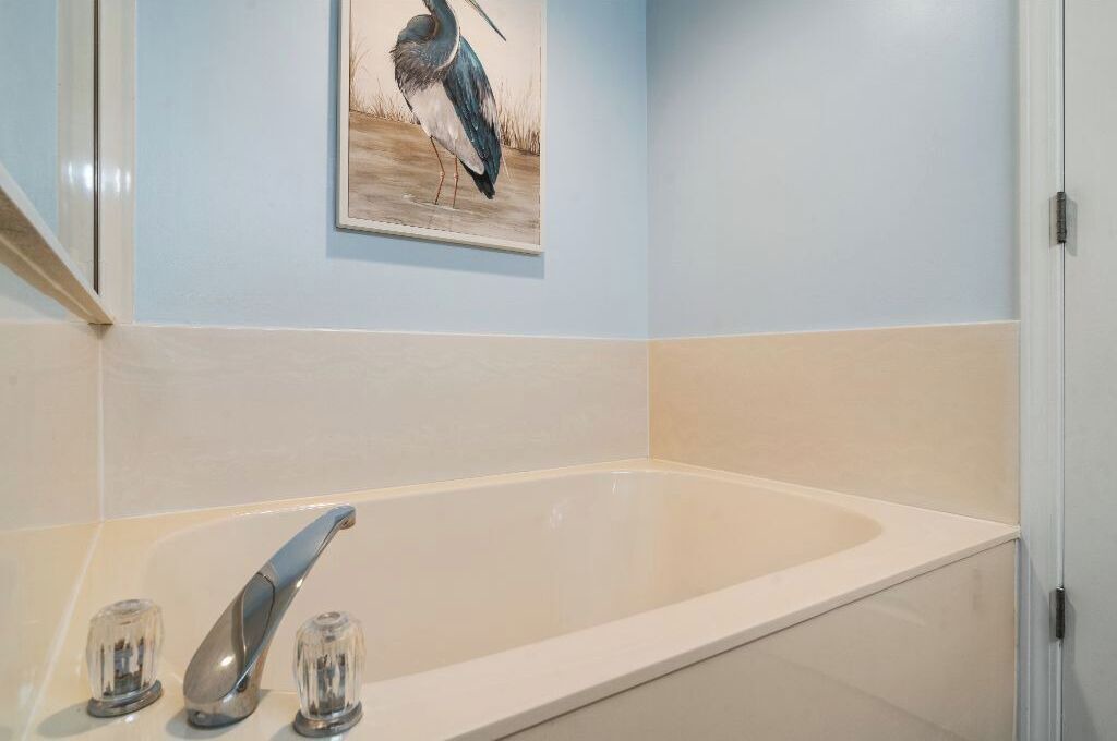 Photo of Bathroom in Ash