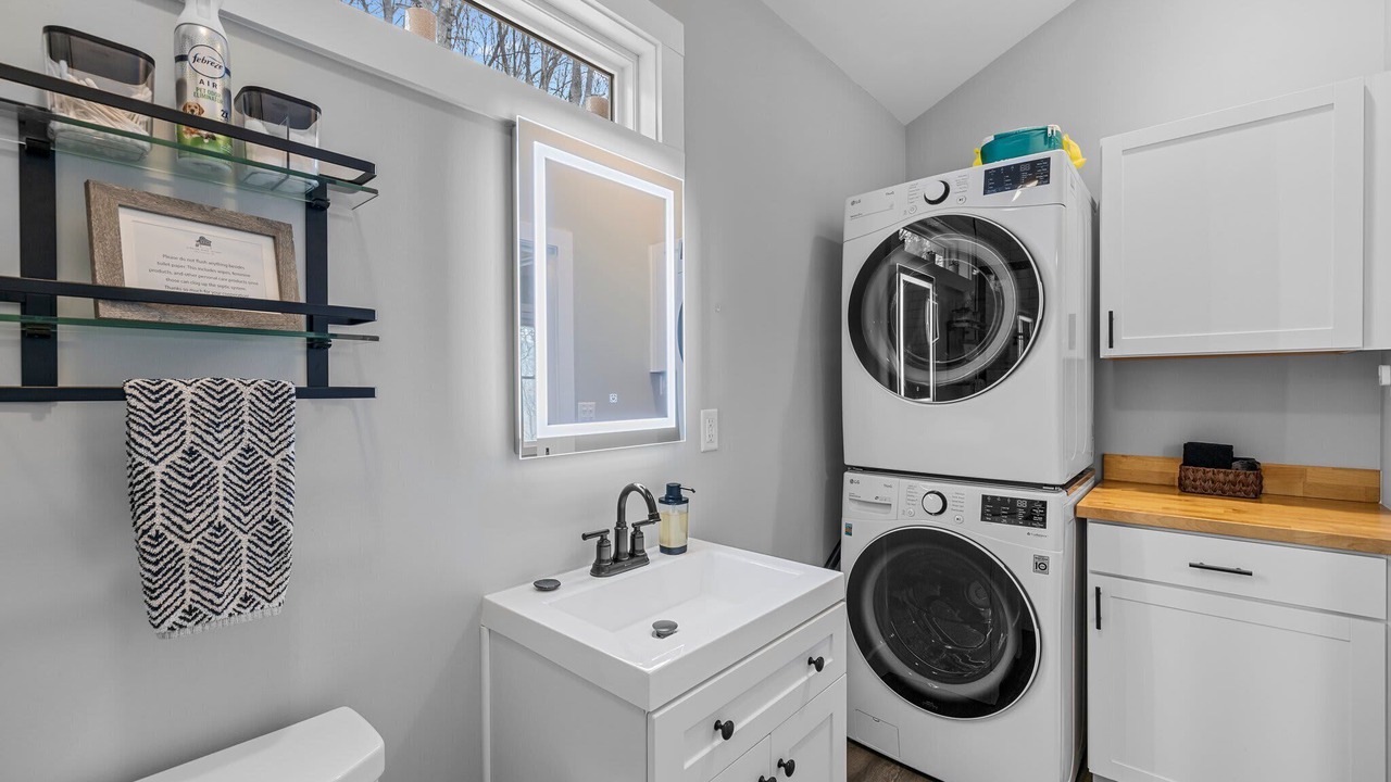 Photo of Bathroom in Swannanoa