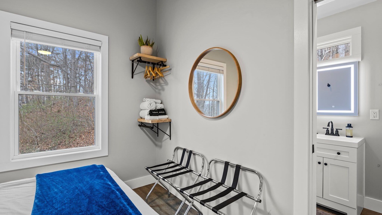 Photo of Bedroom in Swannanoa