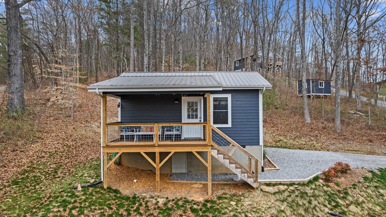 Photo of Outdoor in Swannanoa