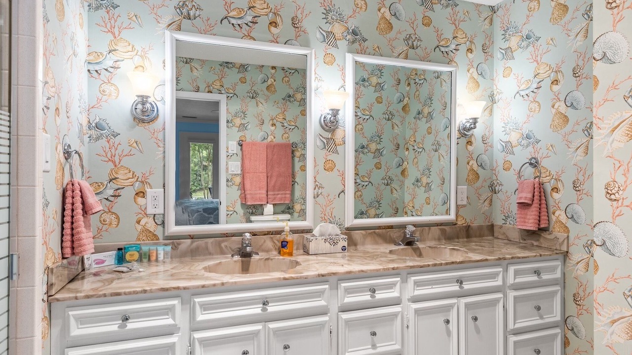 Photo of Bathroom in Pine Knoll Shores
