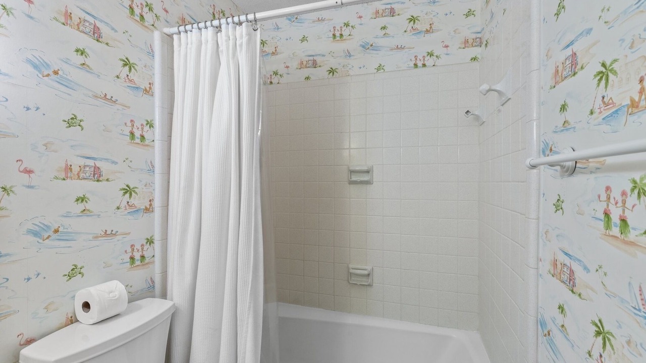 Photo of Bathroom in Pine Knoll Shores