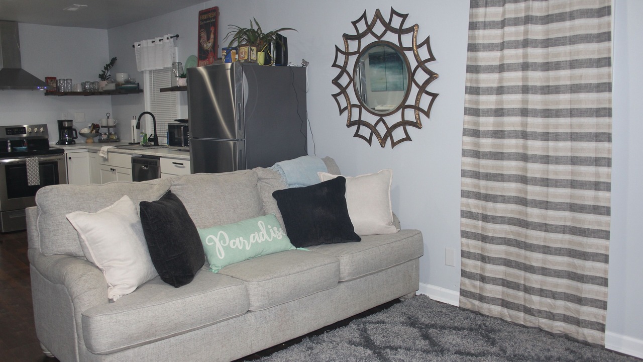 Photo of Livingroom in Guntersville