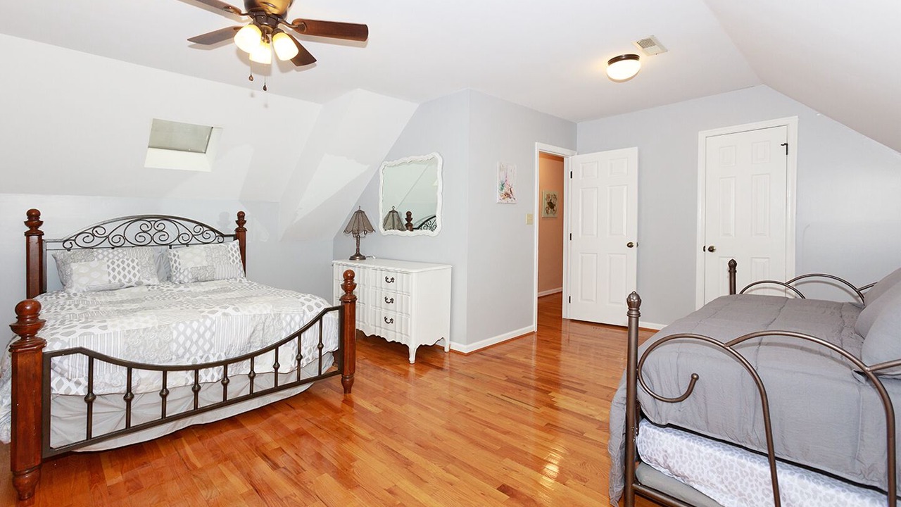Photo of Bedroom in Claremont