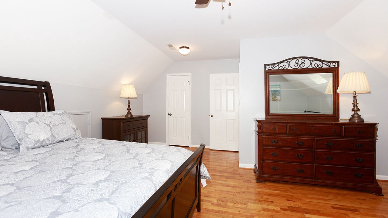 Photo of Bedroom in Claremont