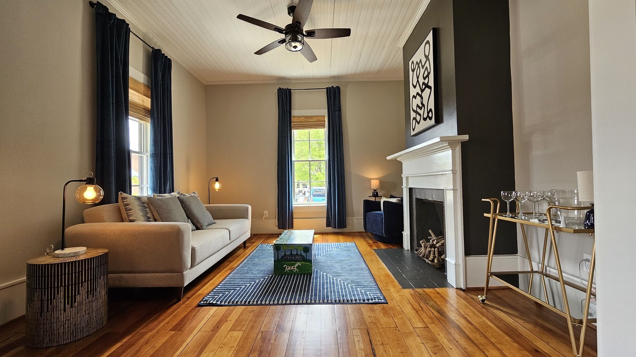 Photo of Livingroom in Winston - Salem
