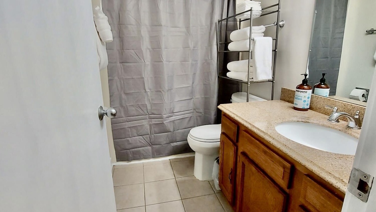 Photo of Bathroom in Fairfield Harbour