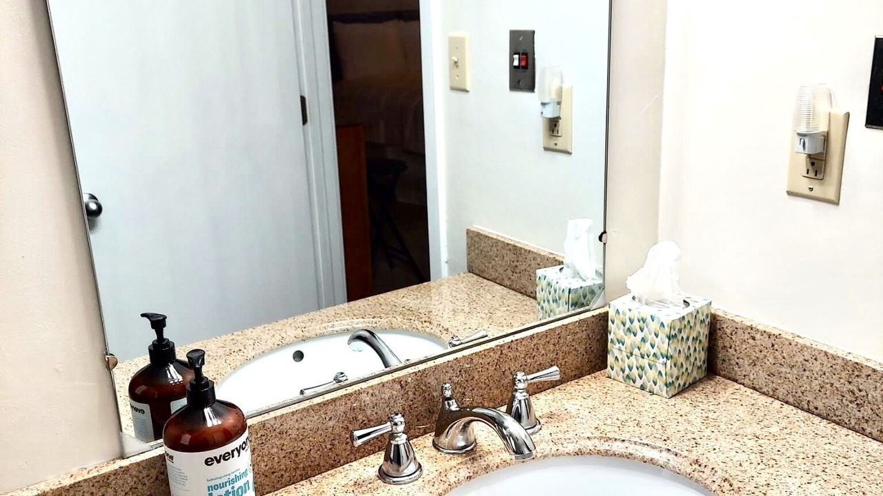 Photo of Bathroom in Fairfield Harbour