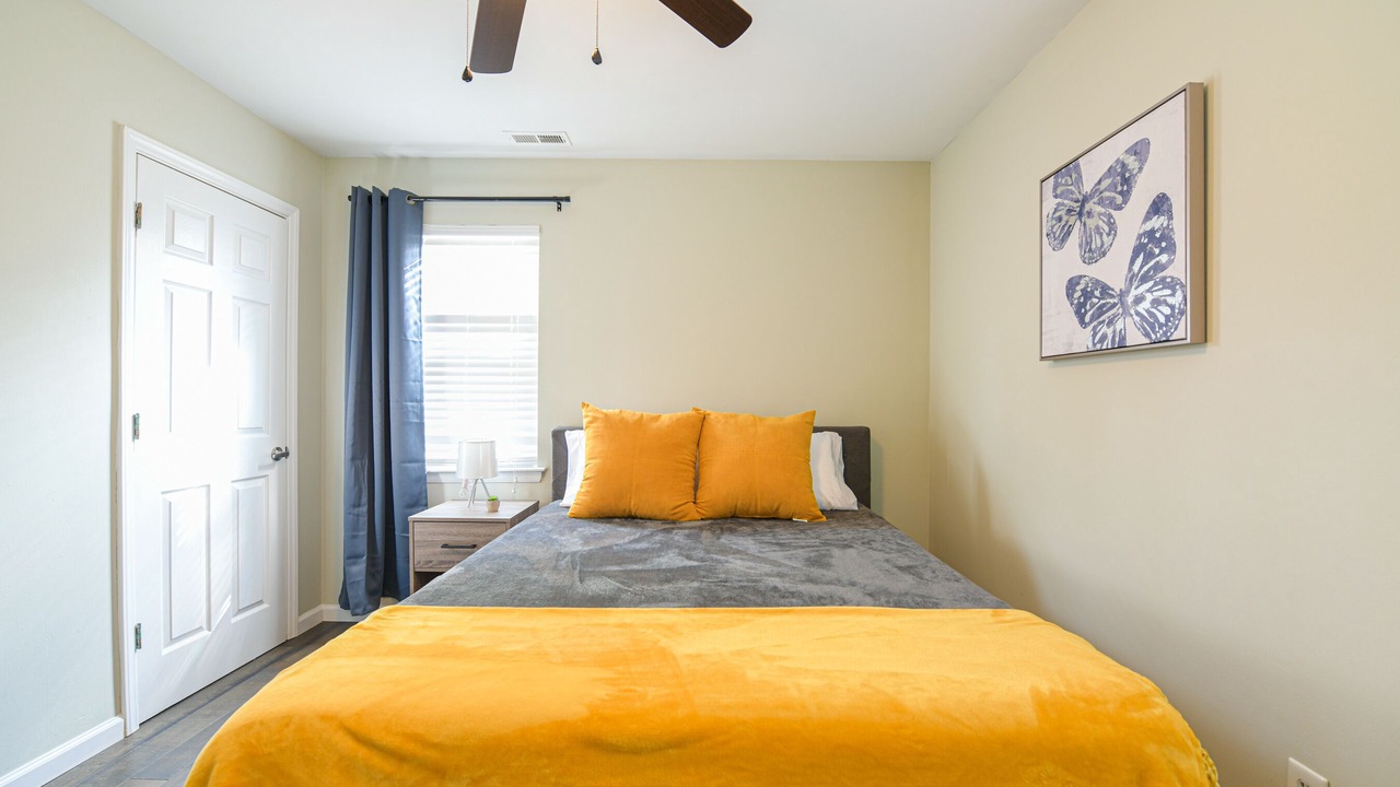 Photo of Bedroom in Villa Heights