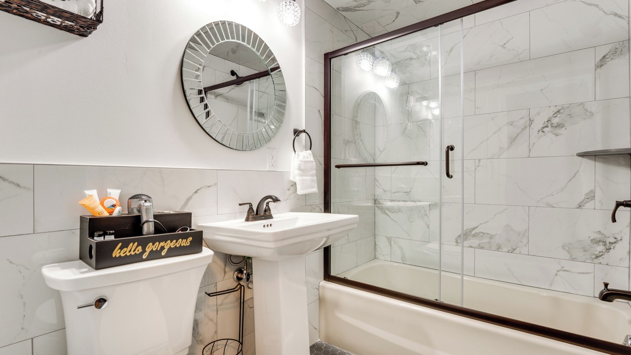 Photo of Bathroom in Arden
