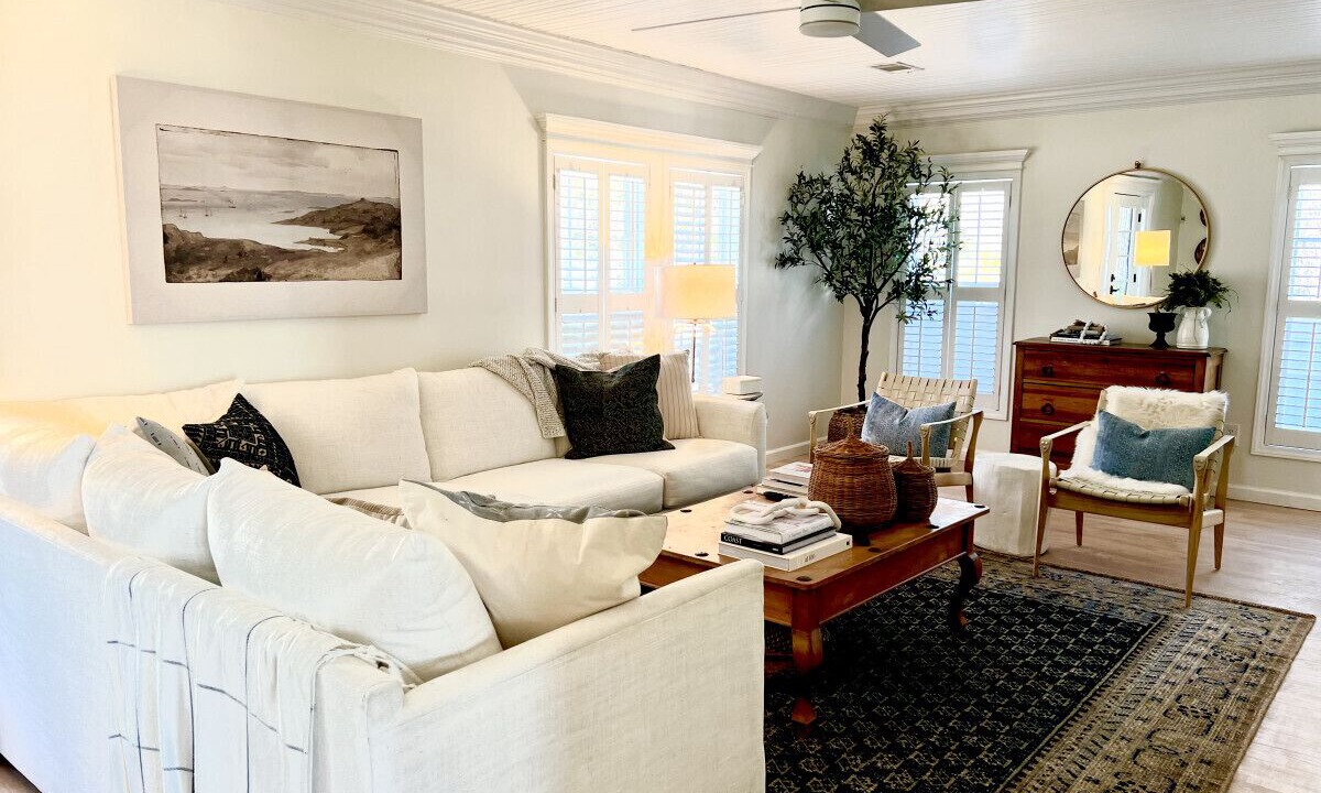 Photo of Livingroom in Minnesott Beach