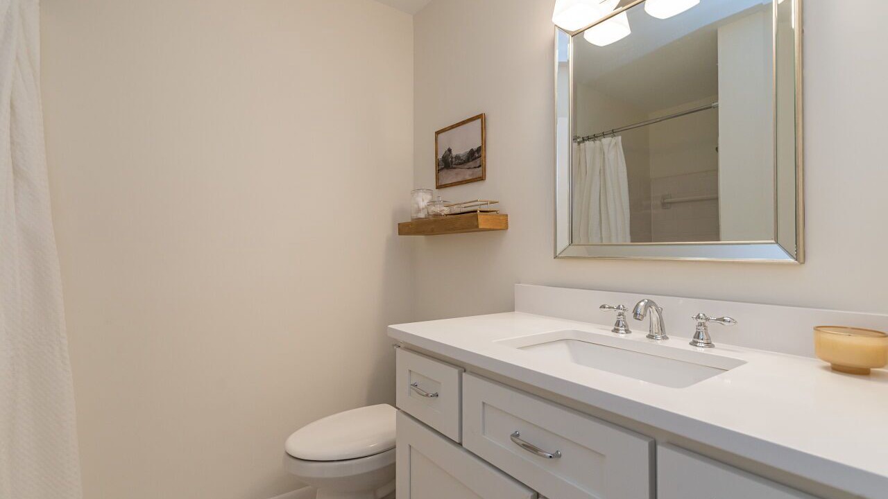 Photo of Bathroom in North Hills