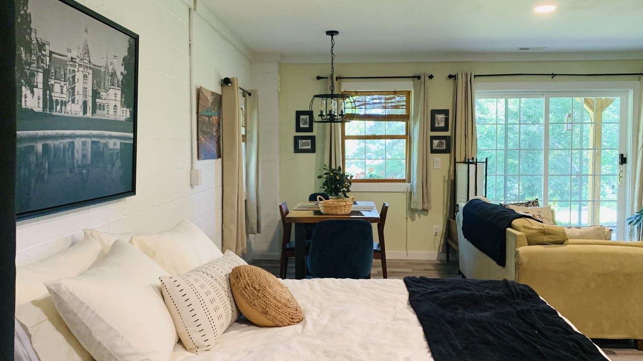Photo of Bedroom in Canton