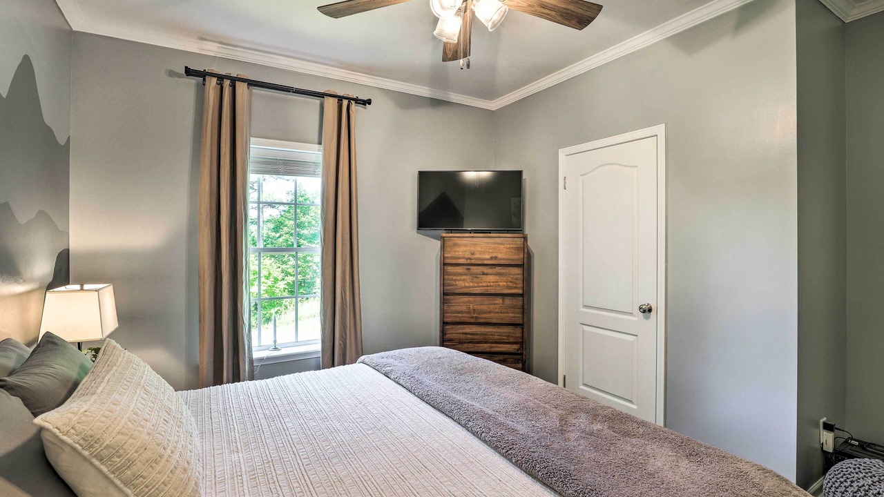Photo of Bedroom in Rutherfordton