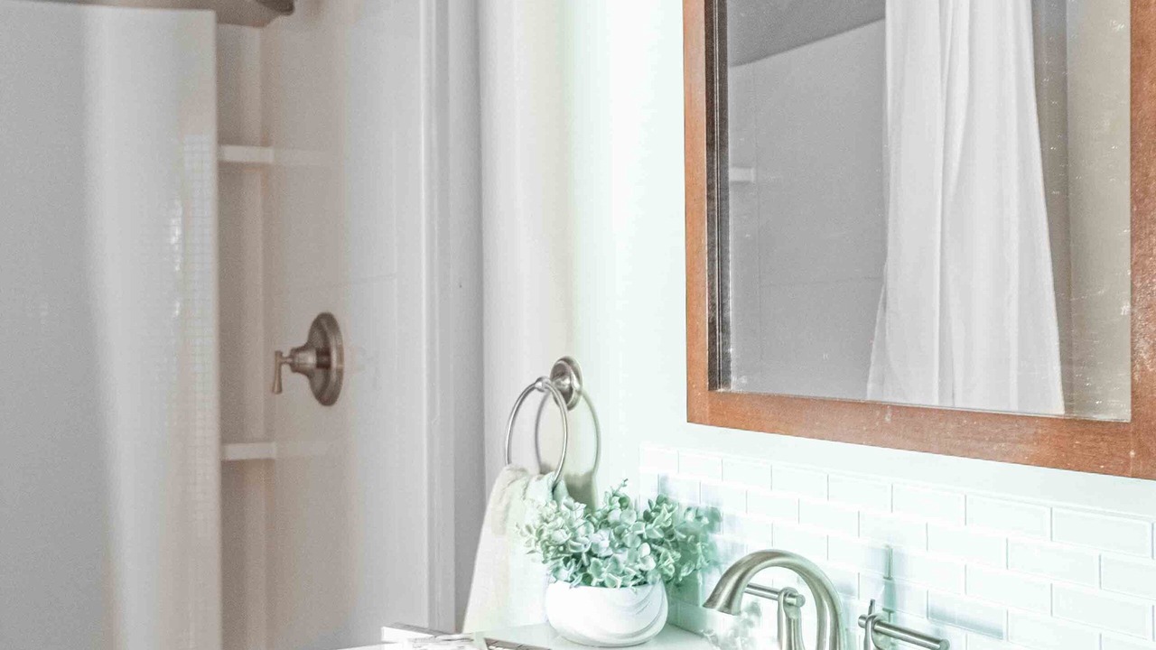 Photo of Bathroom in Hohenwald