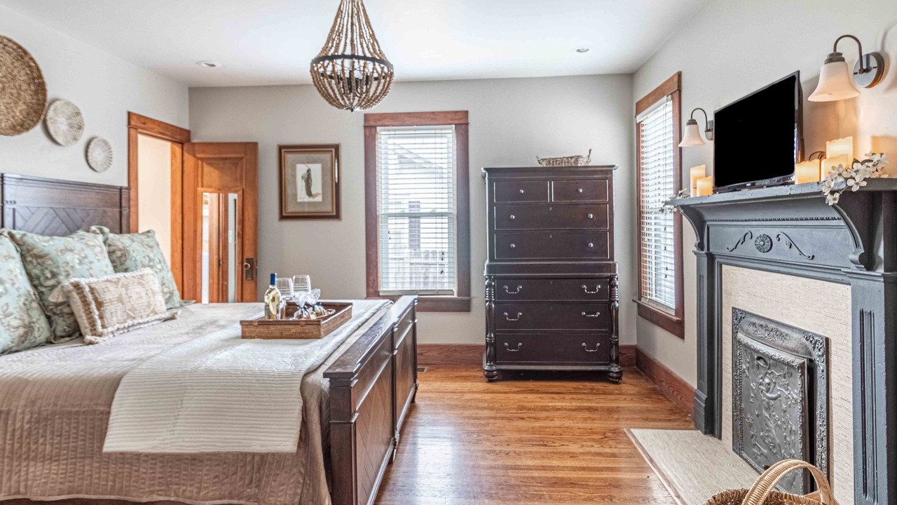 Photo of Bedroom in Hohenwald