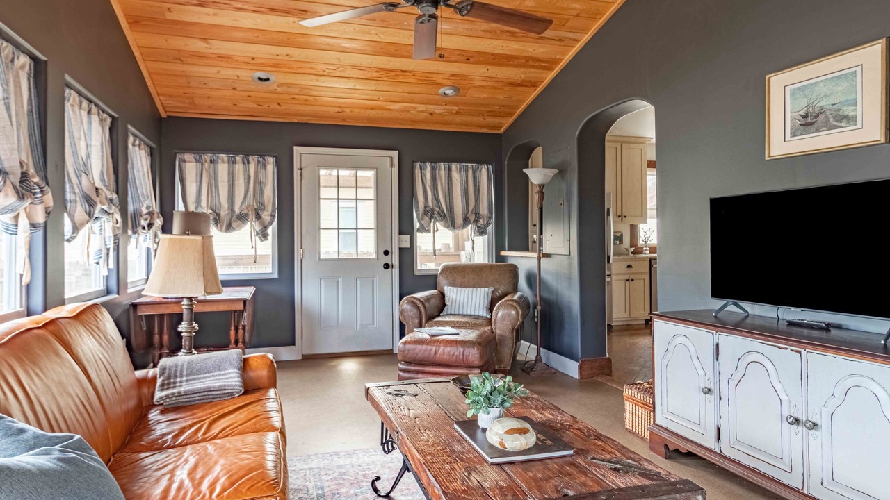 Photo of Livingroom in Hohenwald