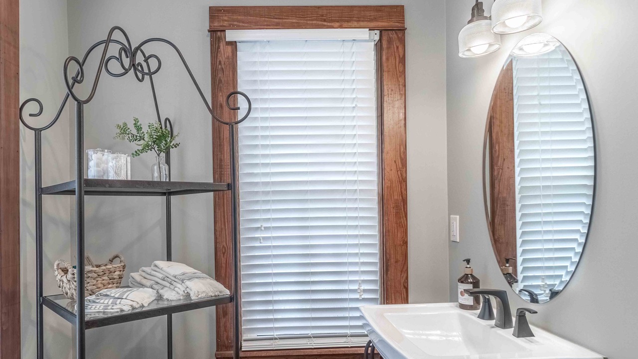 Photo of Bathroom in Hohenwald