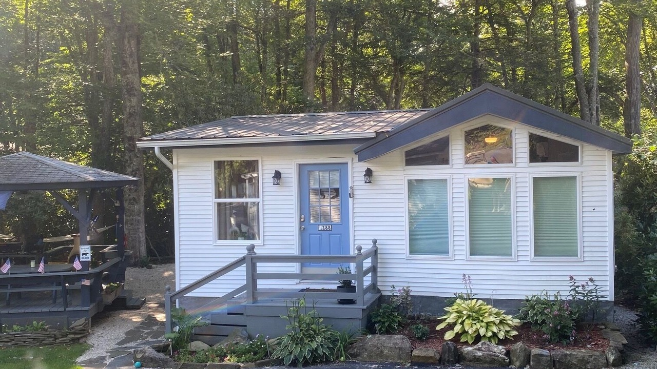 Photo of Outdoor in Newland