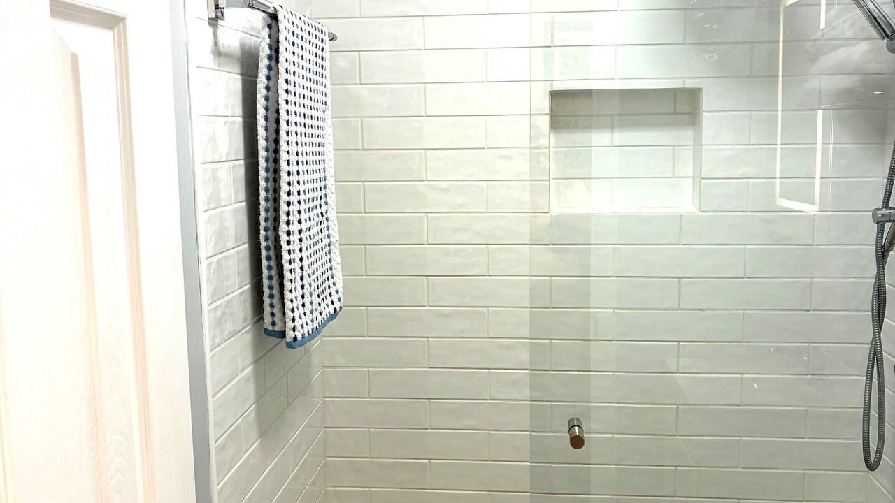 Photo of Bathroom in Newland