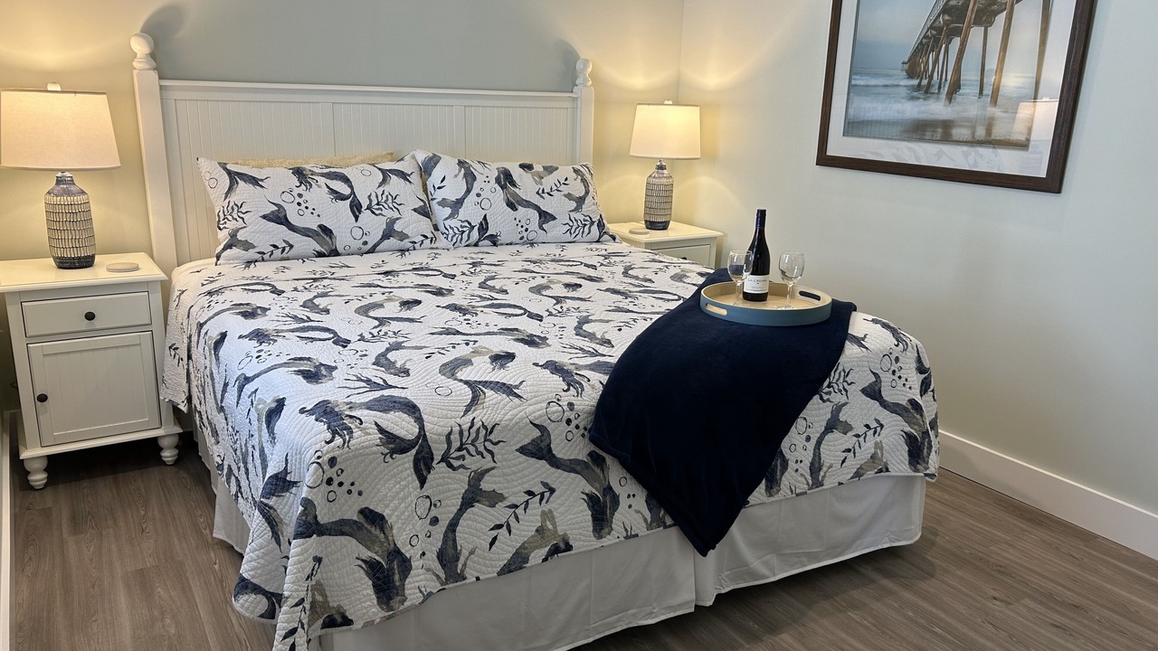 Photo of Bedroom in Corolla Light