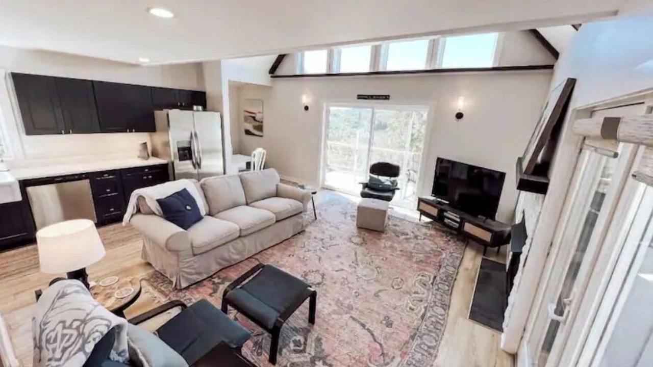 Photo of Livingroom in Fleetwood