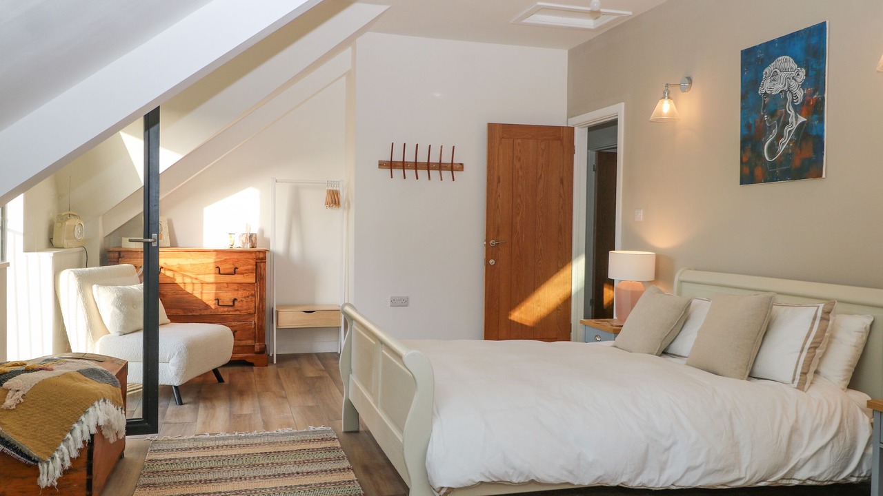 Photo of Bedroom in Meonstoke
