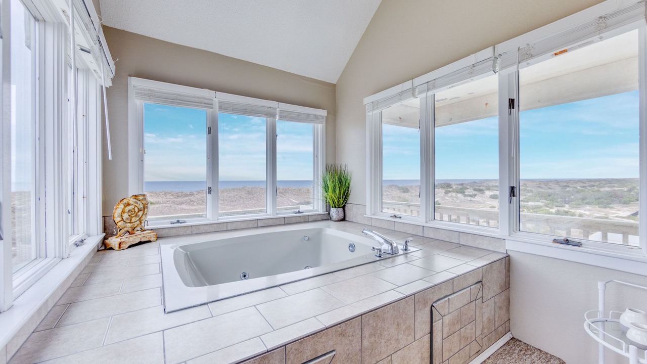 Photo of Bathroom in Waves