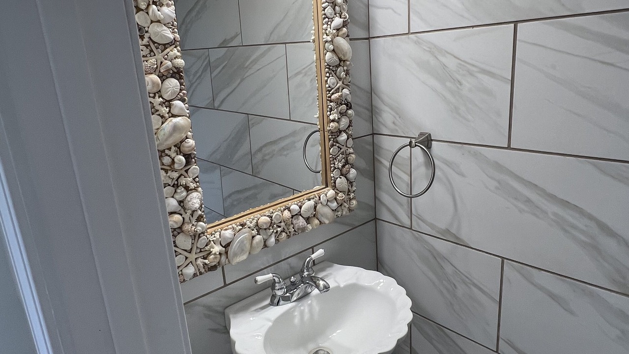 Photo of Bathroom in Topsail Beach