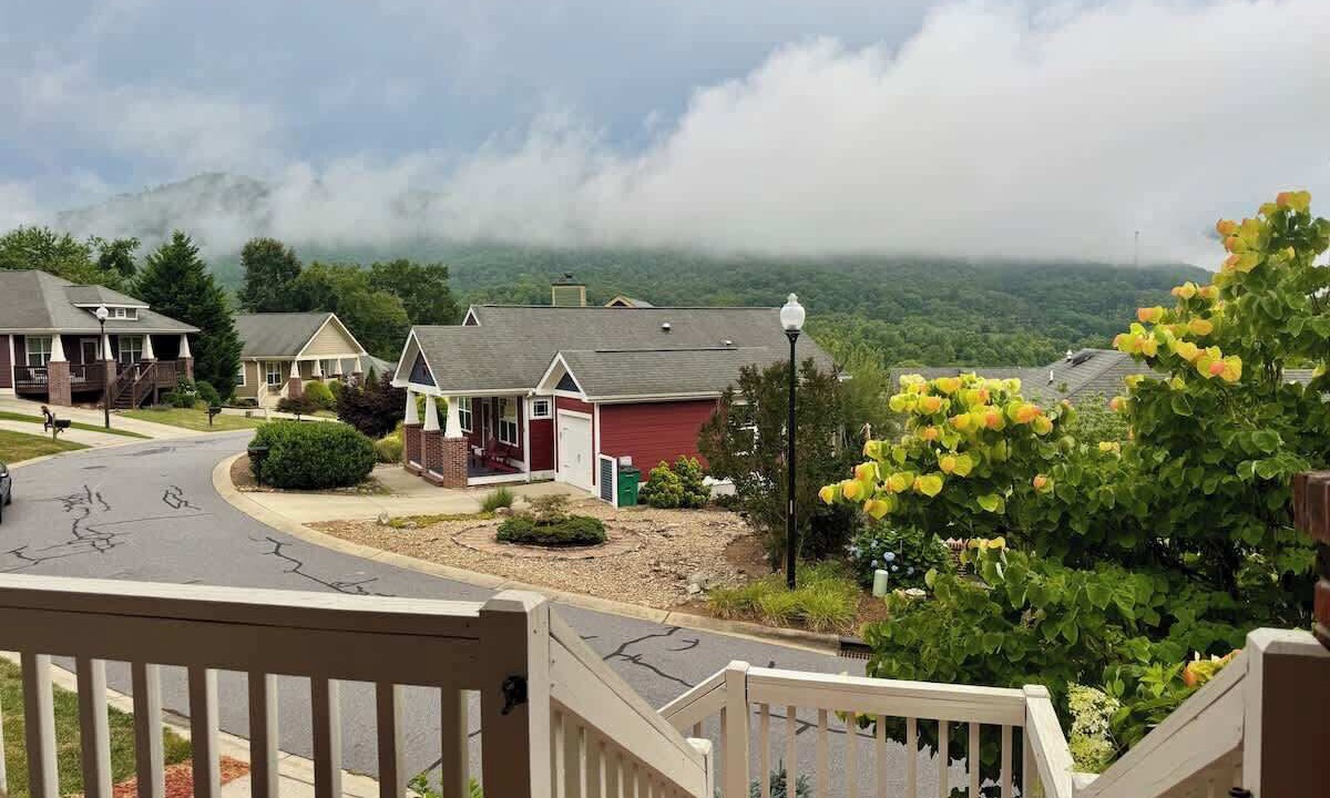 Photo of Patio Balcony in Swannanoa