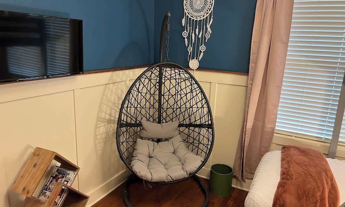 Photo of Bedroom in Swannanoa