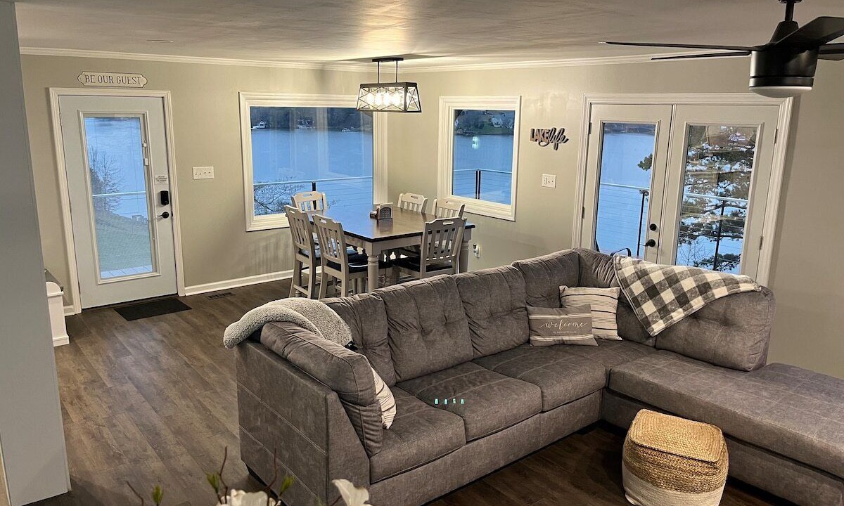 Photo of Livingroom in Hickory