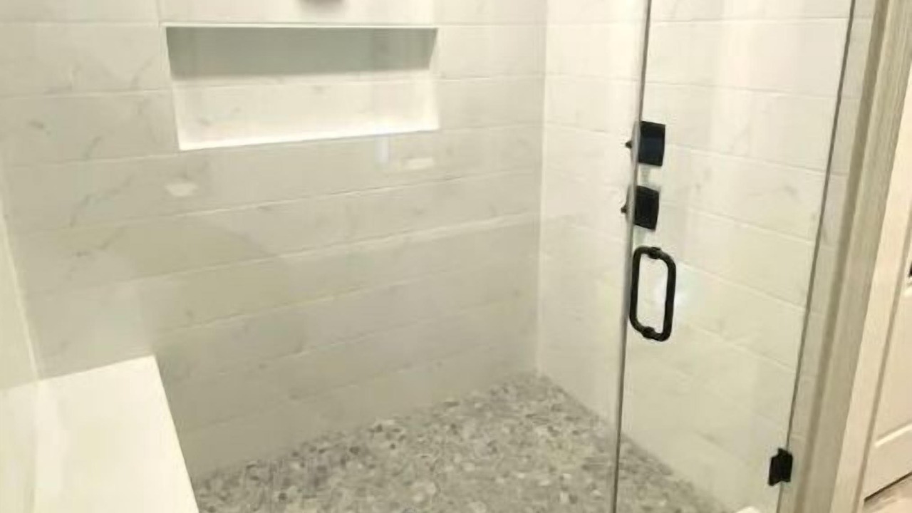 Photo of Bathroom in Apex