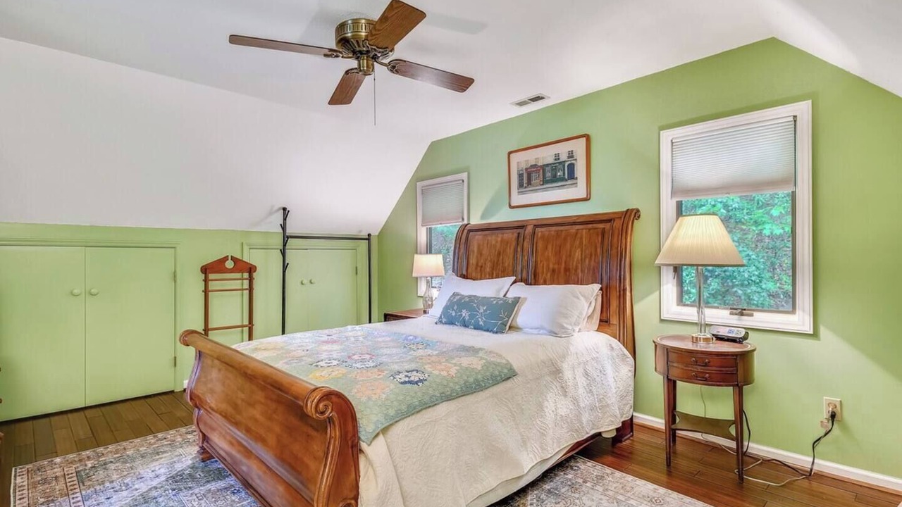 Photo of Bedroom in Burnsville