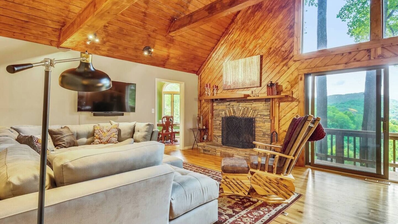 Photo of Livingroom in Burnsville