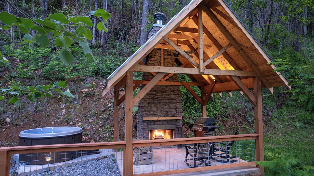 Photo of Outdoor in Sylva