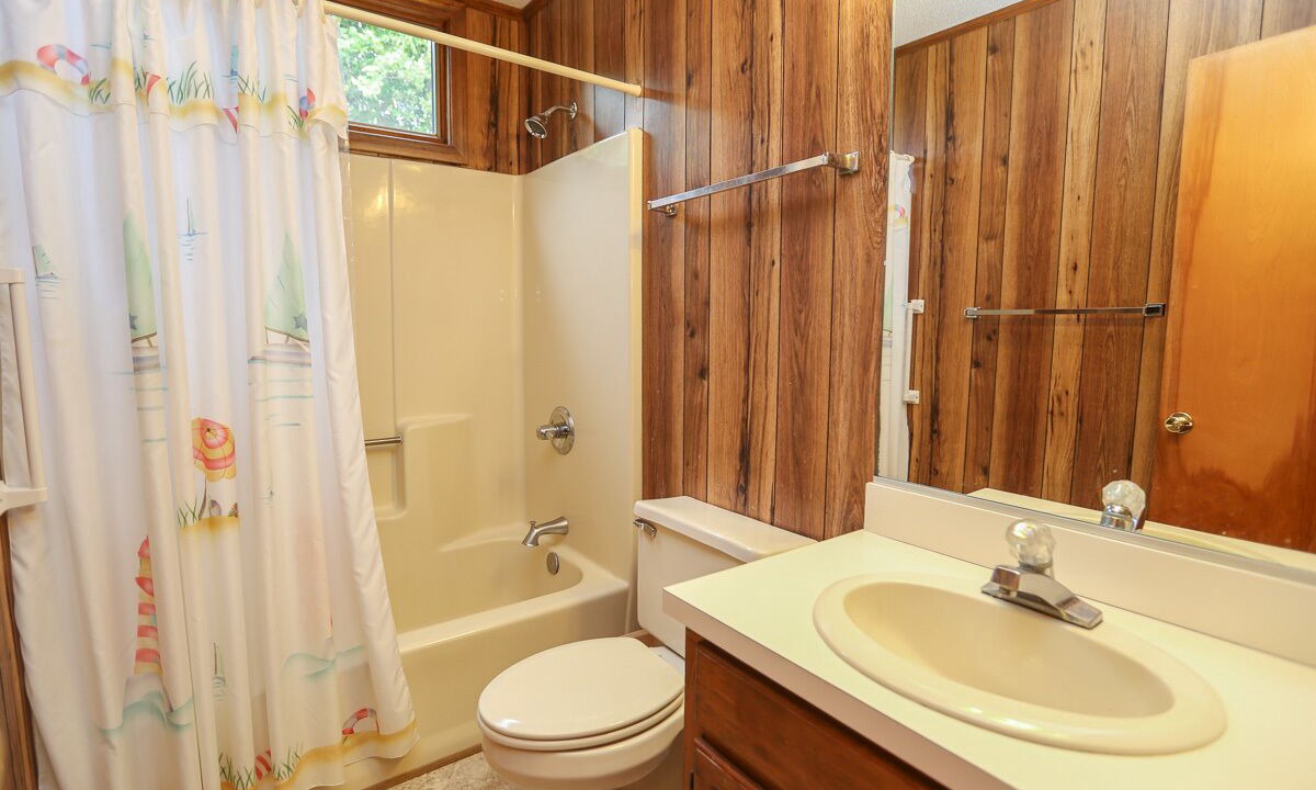 Photo of Bathroom in Southern Shores